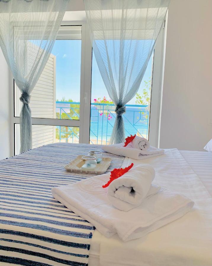 Las Nubes Rooms Himare Exterior photo